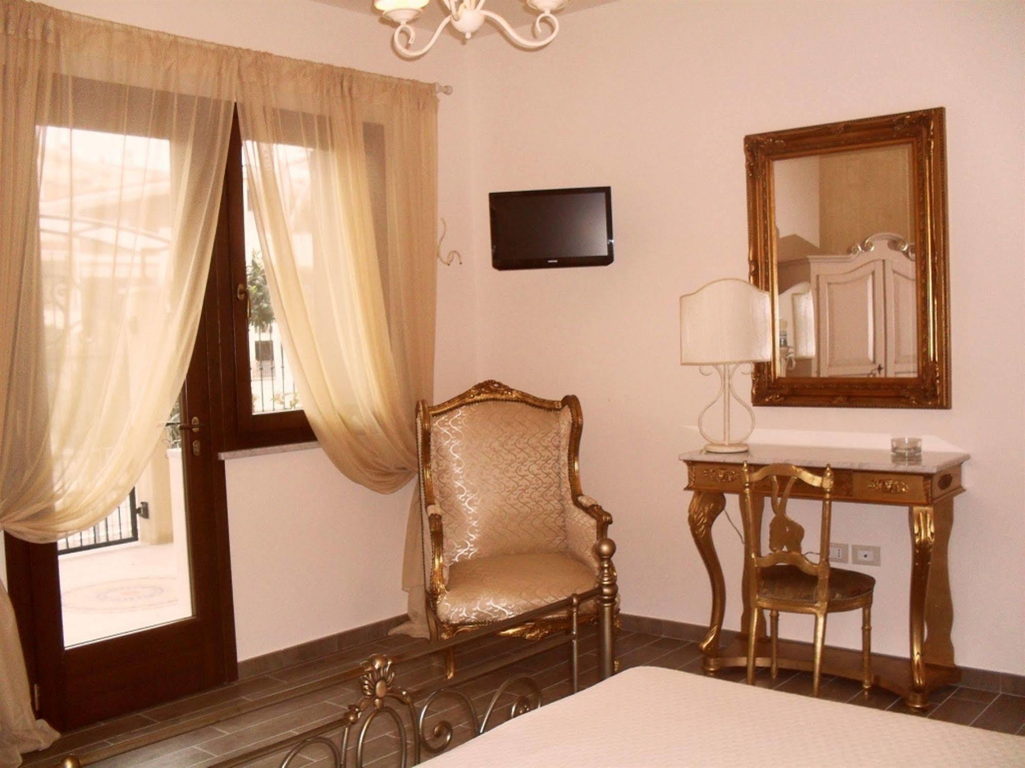 Villa Grace Tombolato Montesilvano Marina Exterior foto